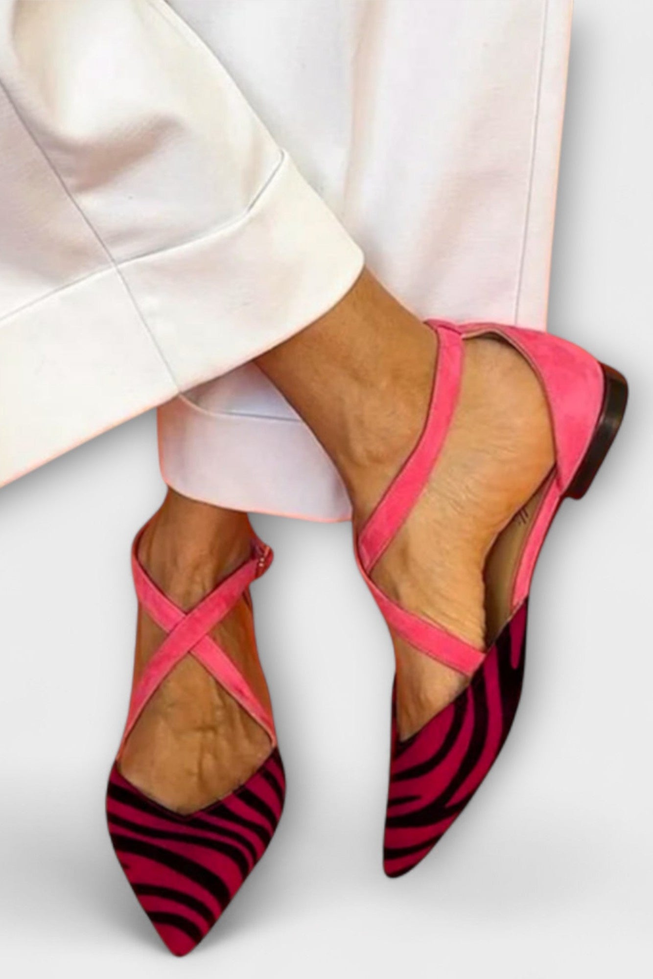 Ballerina Fenna met Zebra-Print en Kruisbandjes
