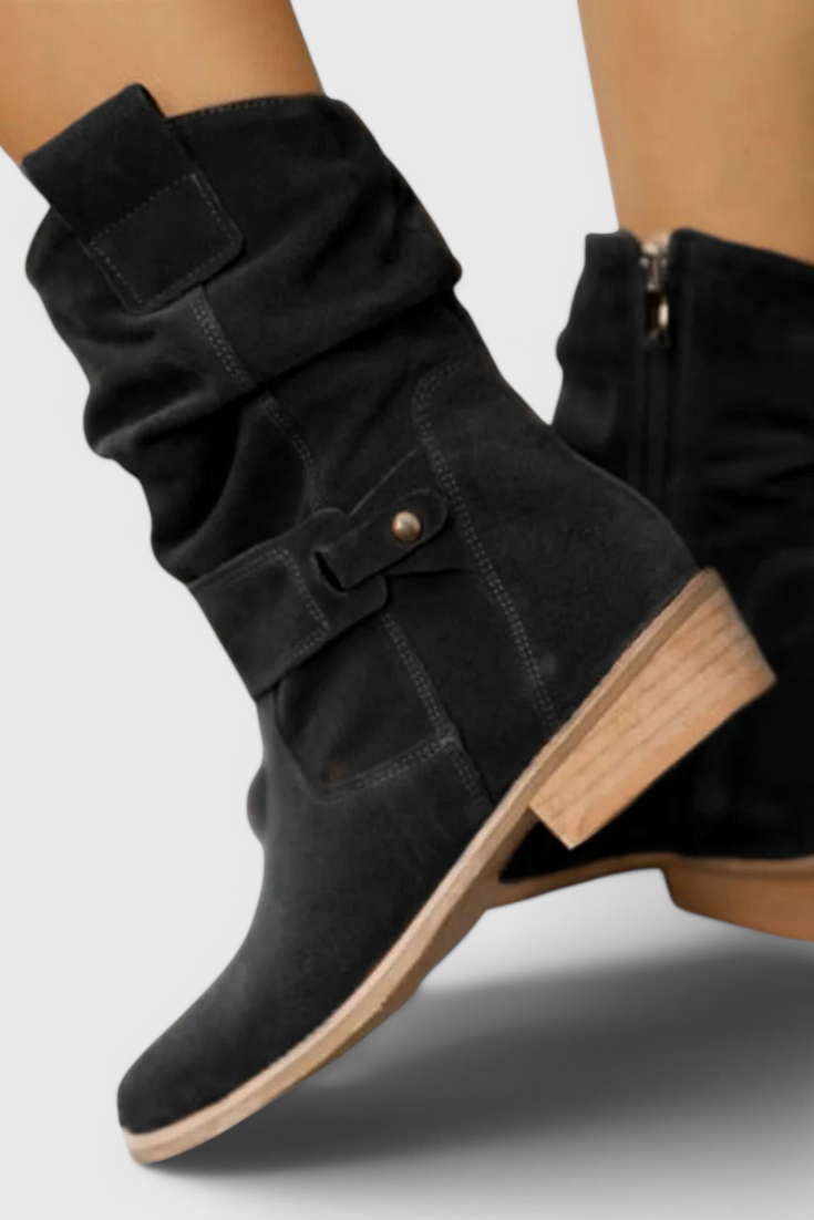 Aira Classic Suede Enkellaarsjes