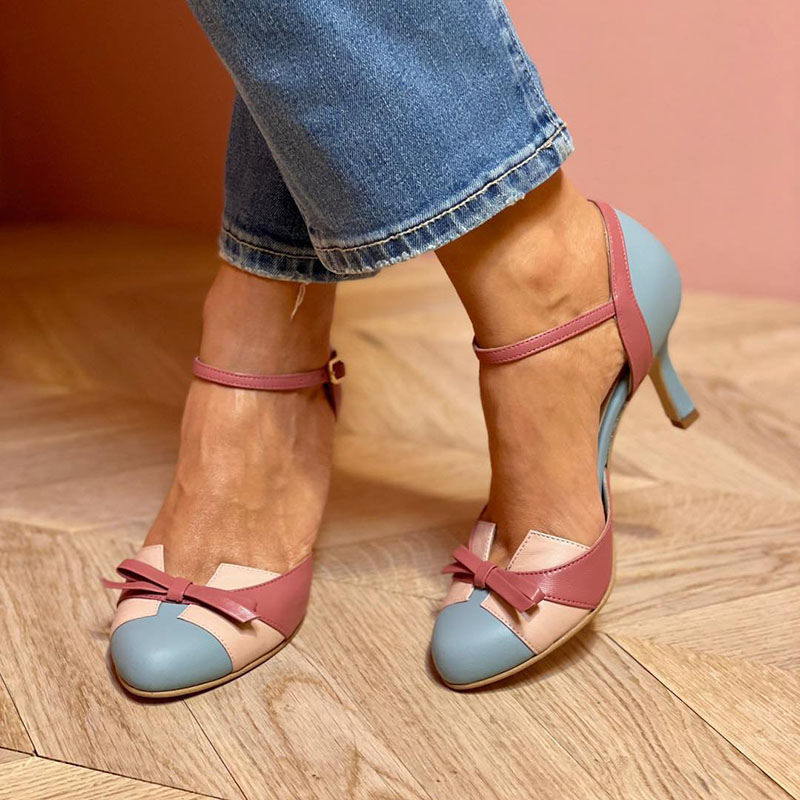Bellarosa | Kleurrijke sandalen met knoop en band, met ronde neus