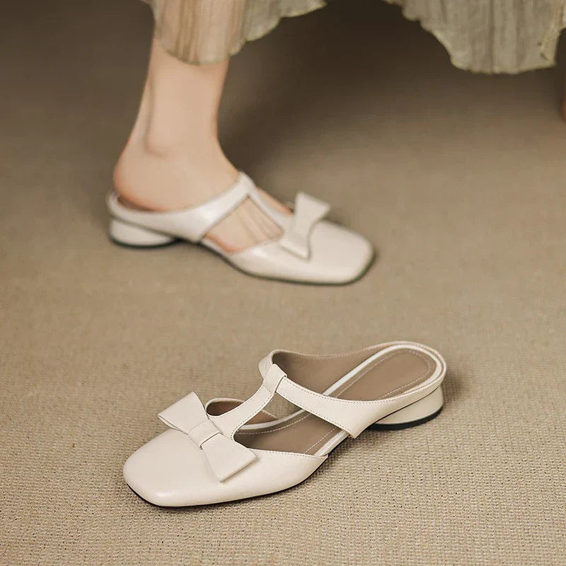 Lina Vierkante Teen Slippers