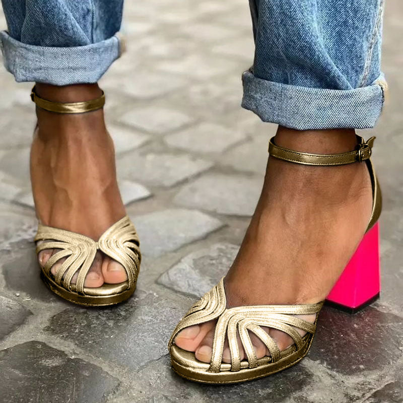 Milviana | Klassieke sandalen met enkelband en open tenen