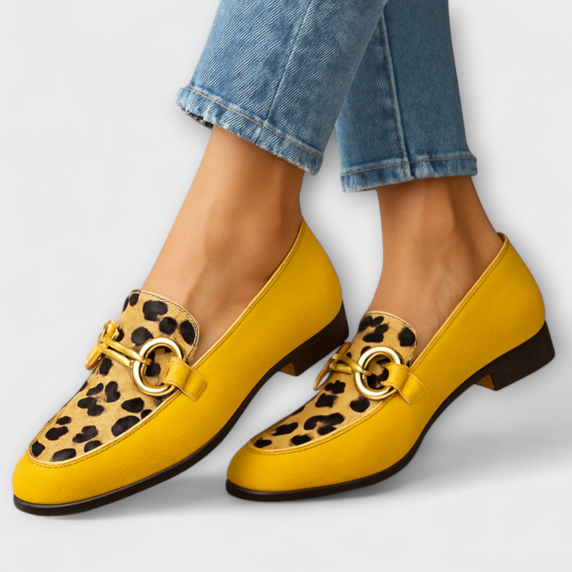 Sneakers Sonia met Dierenprint en Decoratieve Gesp