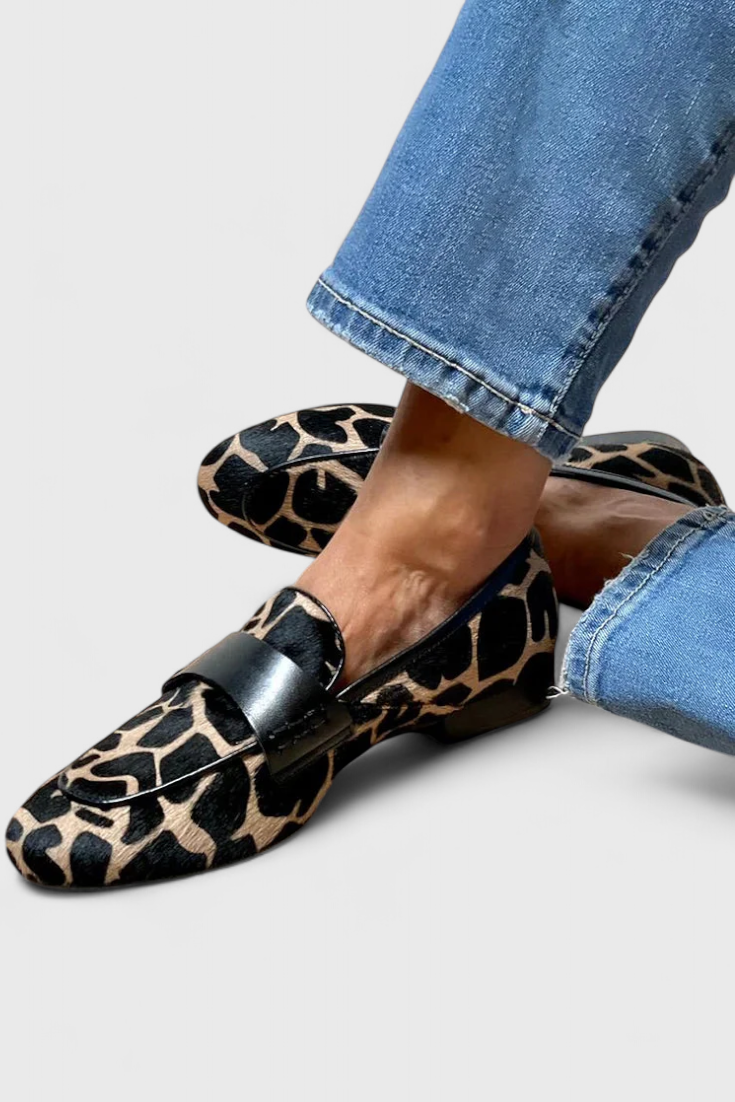 Mocassins in Leer Annelore met Lage Hak en Exclusief Ontwerp